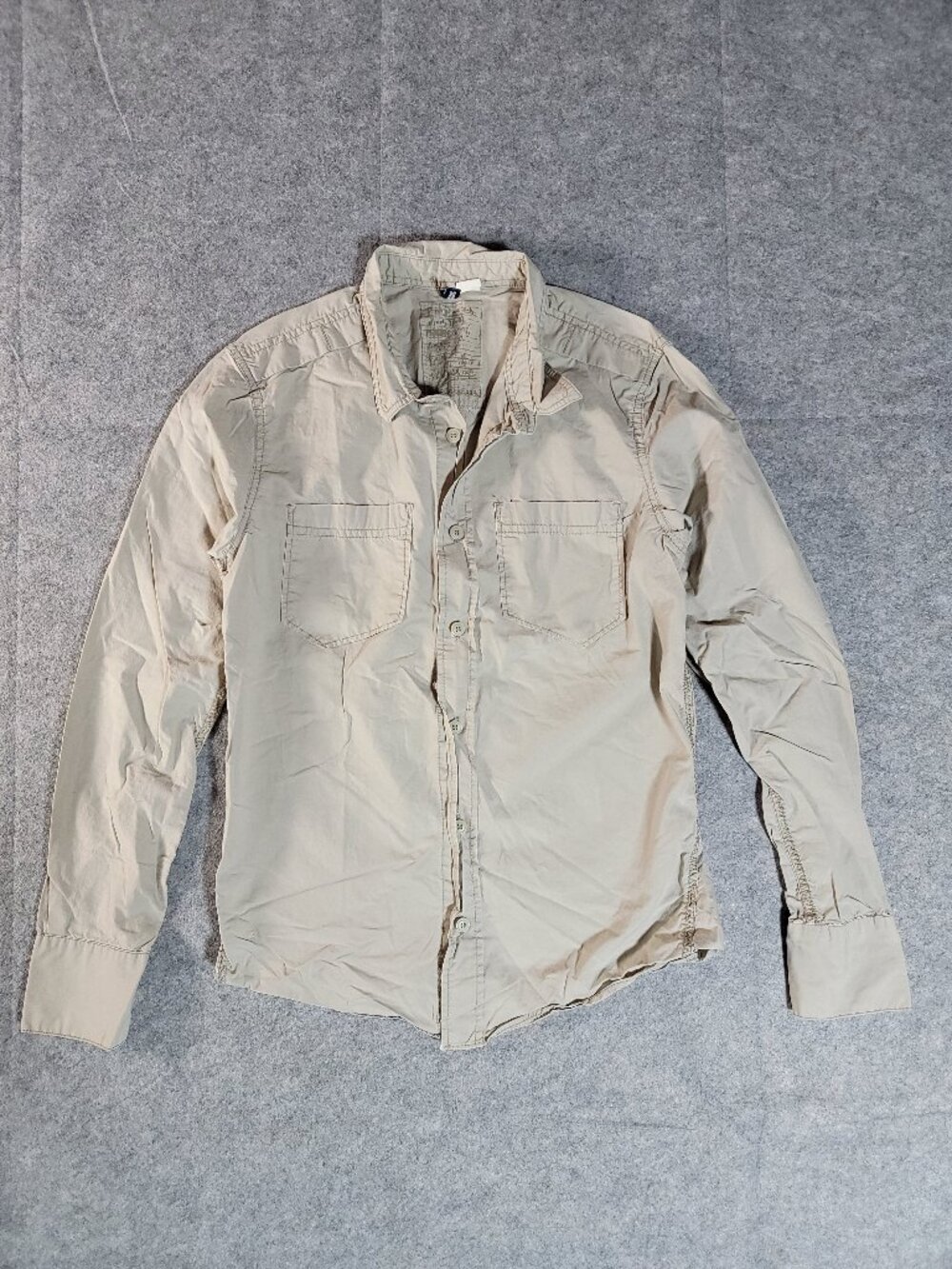 H&M Divided Men's Utility Button-Down Shirt Khaki Beige Inside Graphic Size S